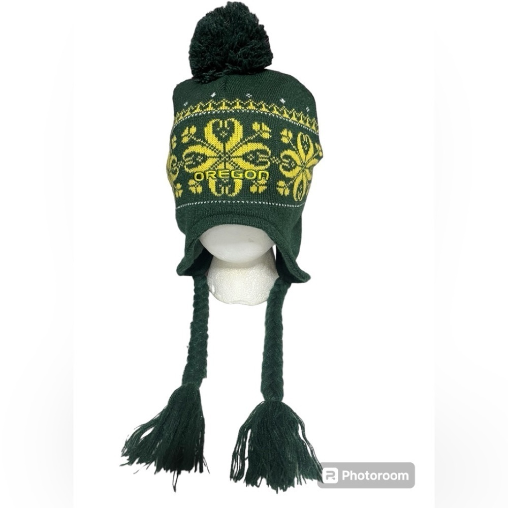 Captivating Oregon Winter Hat